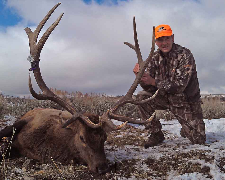 elk hunting, mule deer hunting, elk hunt wyoming, deer hunt wyoming, hunt wyoming private ranches, trophy mule deer, trophy elk, guided hunt wyo
