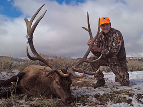 elk hunting, mule deer hunting, elk hunt wyoming, deer hunt wyoming, hunt wyoming private ranches, trophy mule deer, trophy elk, guided hunt wyo