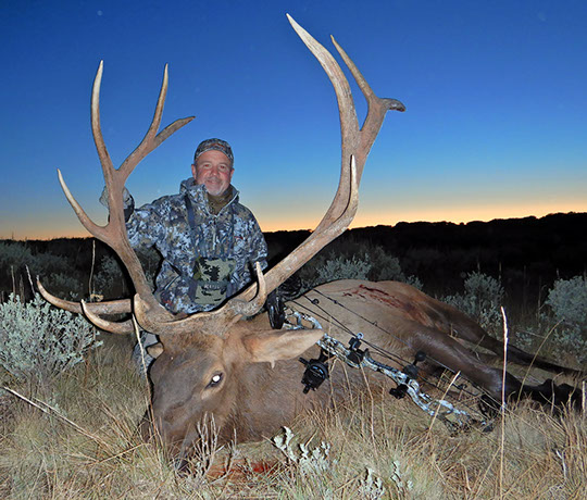 elk hunting, mule deer hunting, elk hunt wyoming, deer hunt wyoming, hunt wyoming private ranches, trophy mule deer, trophy elk, guided hunt wyo